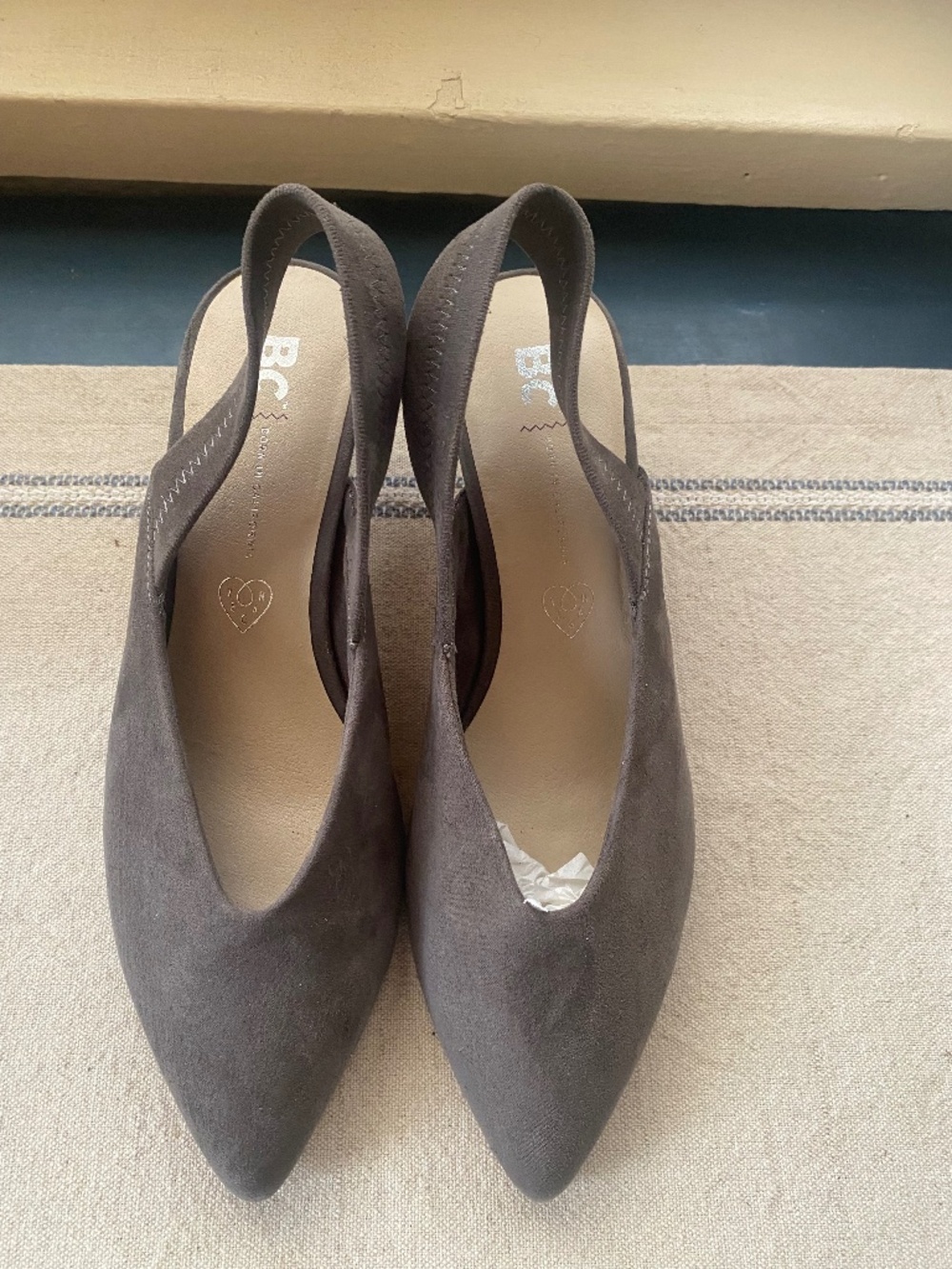 BC Footwear Liter Grey V-Suede Kitten Heels